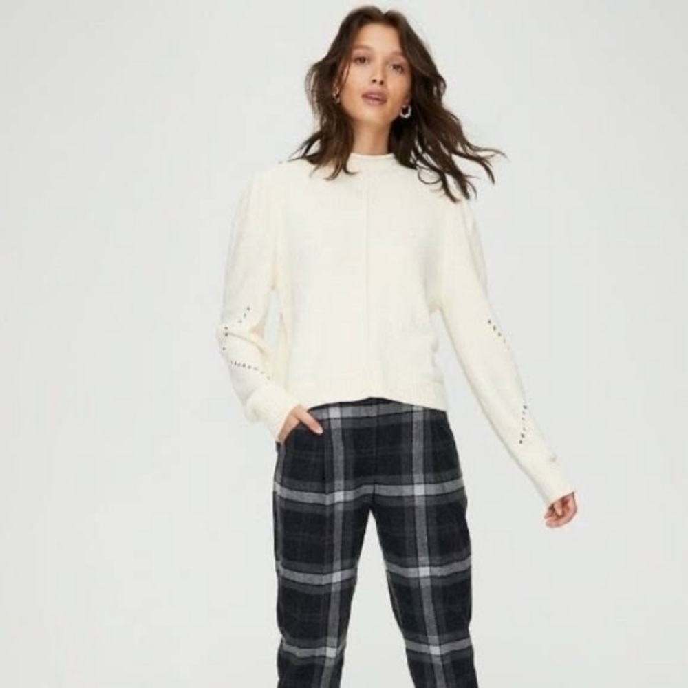 Aritzia Wilfred Ingrid Mockneck Cream Sweater sz S